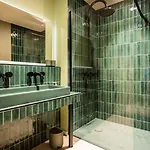 Отель Serra Boutique Ажен