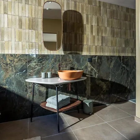 Serra Boutique أجان