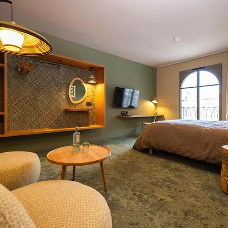Ξενοδοχείο Serra Boutique 4*