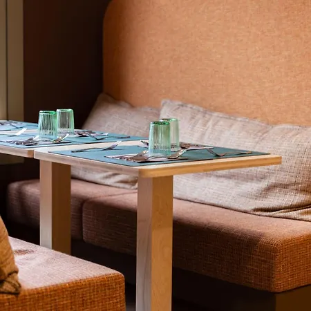 Serra Boutique فندق أجان