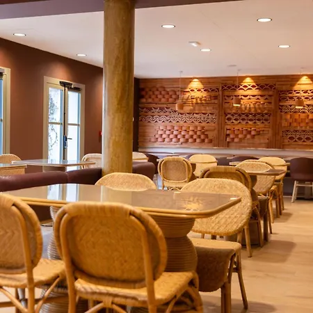 فندق Serra Boutique أجان