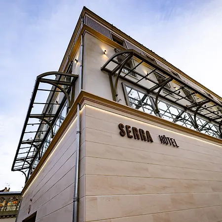 Hotel Serra Boutique 4*