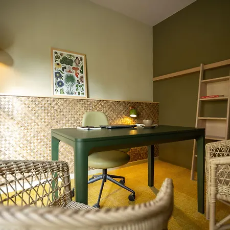Serra Boutique أجان