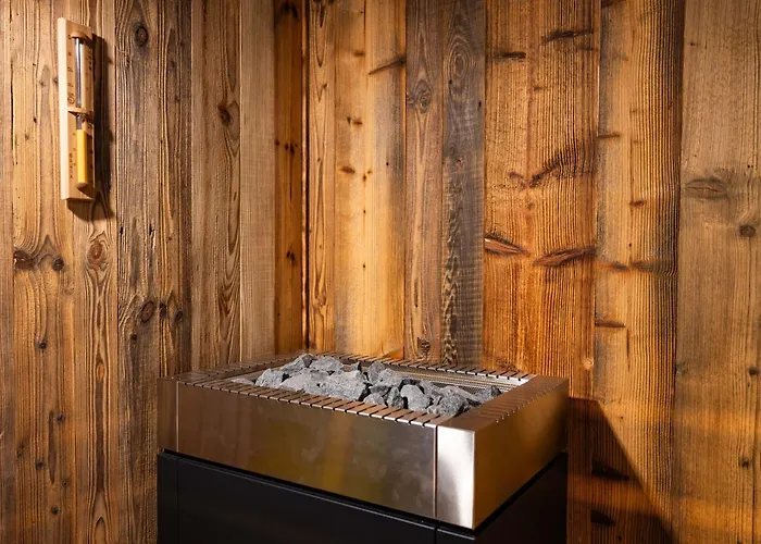 Serra Boutique فندق