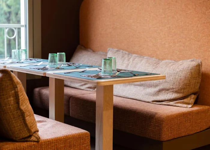 Serra Boutique فندق أجان