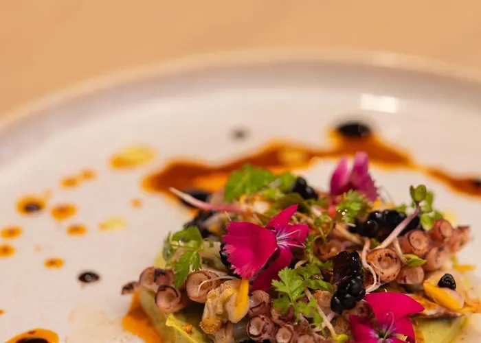 Serra Boutique أجان