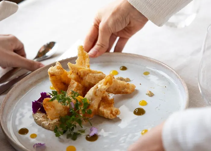 Serra Boutique فندق