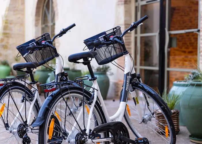 فندق Serra Boutique 4*